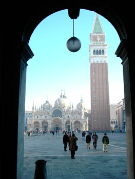 �L��